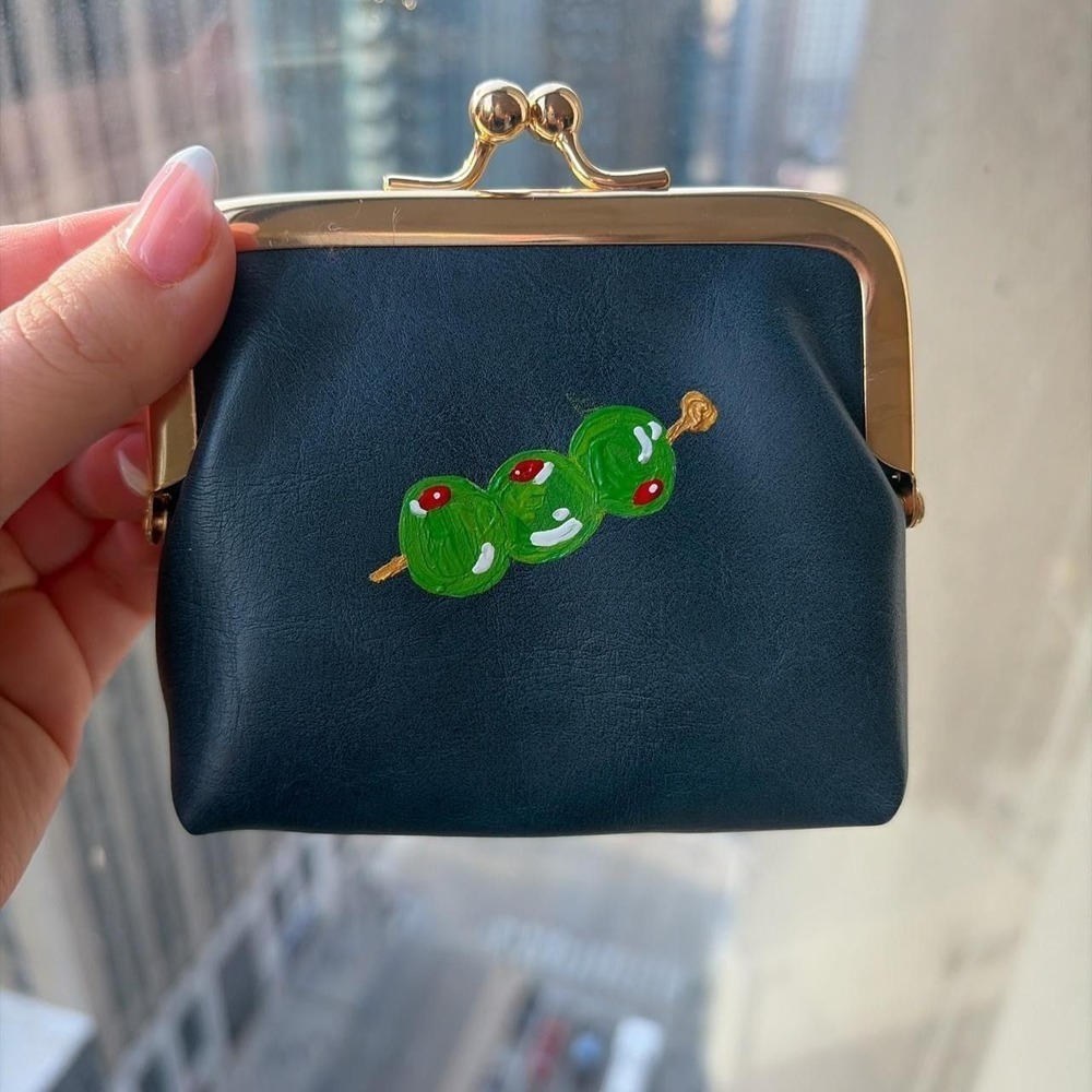 Hand Painted Olives Black Kiss Lock Coin Purse Gold‎ Tone